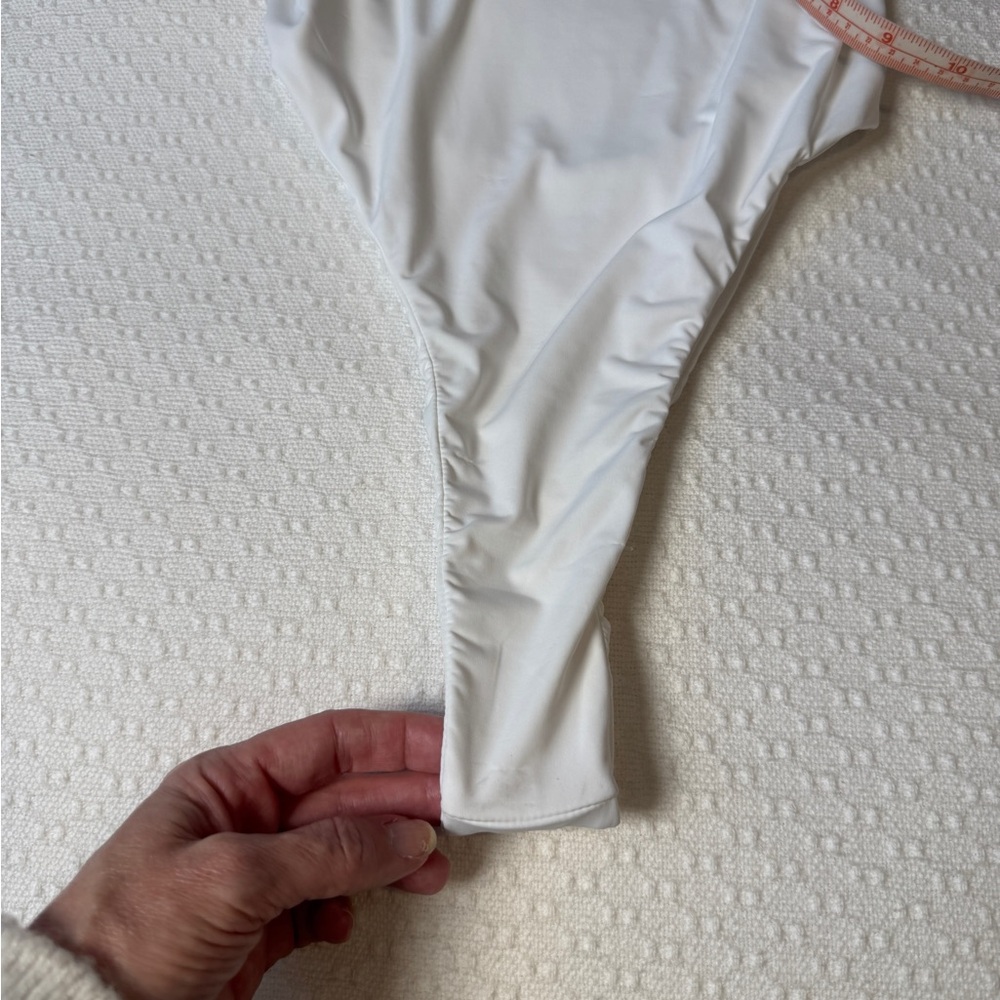 $125 SXA White One Piece Swimsuit Size Large New NWT - Picture 11 of 11